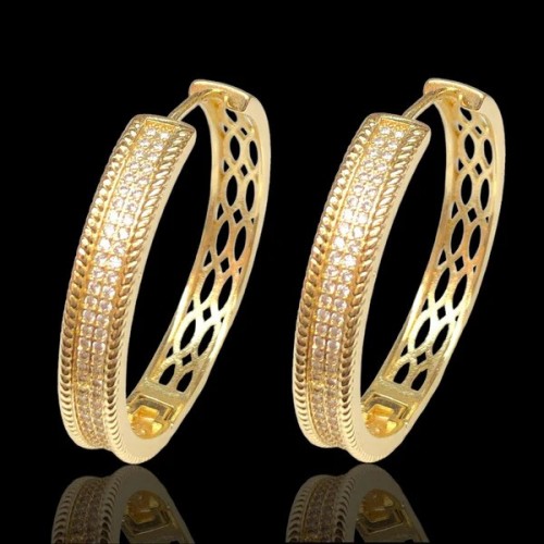OLE 0497
RS. 700
18K Gold-Filled Artisan French CZ Hoop Earrings

Color : Gold

Material: Premium Brass, Cubic Zirconia

Diameter: 40mm

Sweat & Water Resistant

Nickel Free

Hypoallergenic

Oro Laminado

Ultra Long Lasting

🇮🇹 Made in Italy

Buy now: https://kuania.com/products/ole-0497